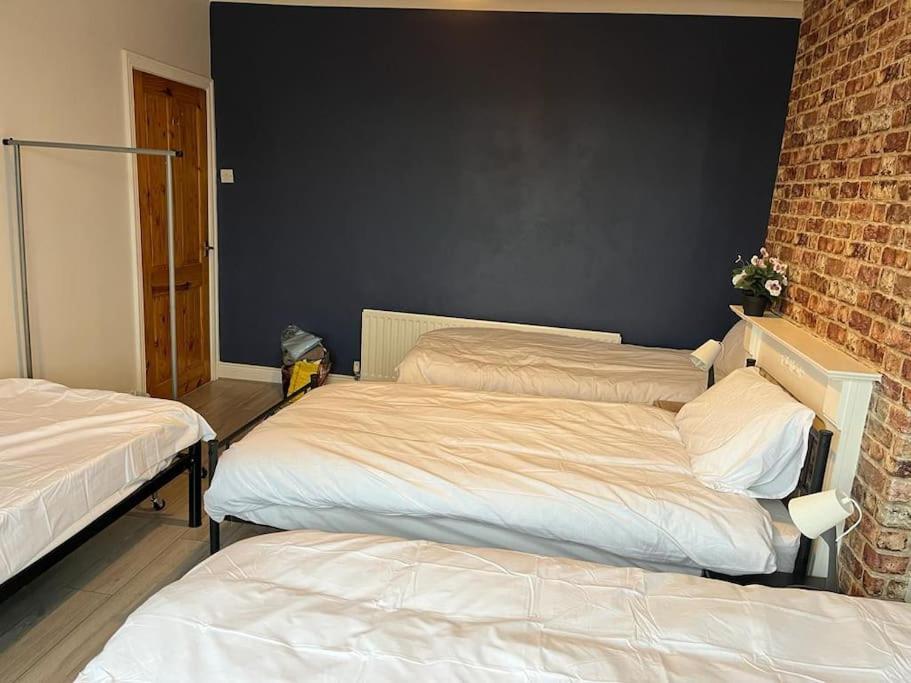 Ovington Grove 2 Fully Equipped Kitchen Free Parking 3 Bedrooms Netflix Newcastle-upon-Tyne Exteriör bild