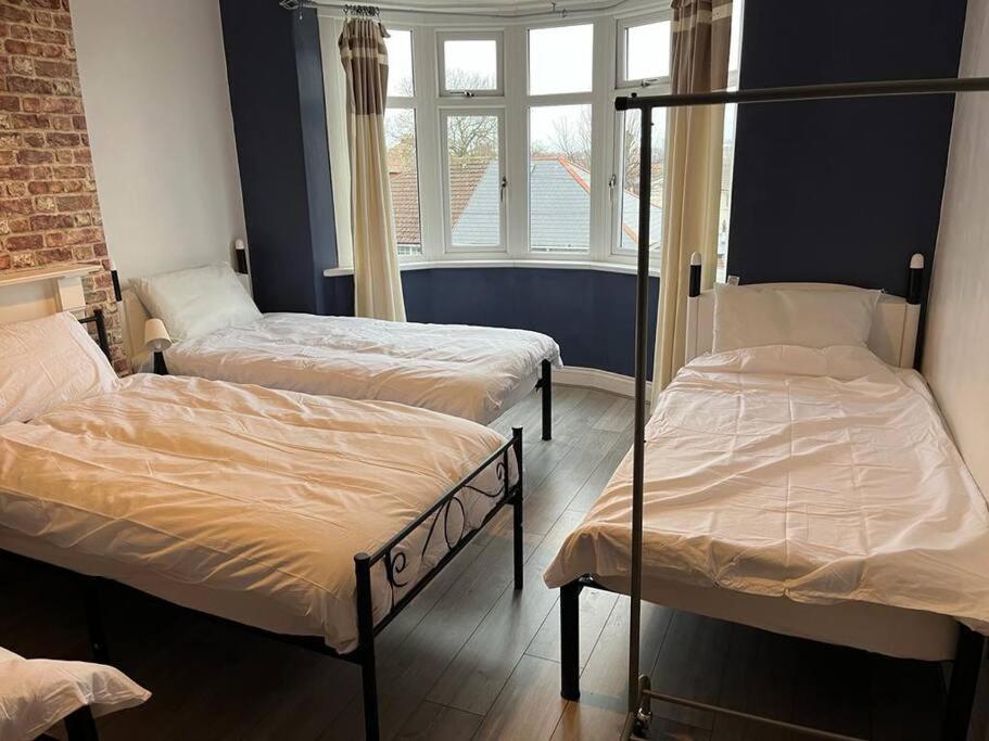 Ovington Grove 2 Fully Equipped Kitchen Free Parking 3 Bedrooms Netflix Newcastle-upon-Tyne Exteriör bild
