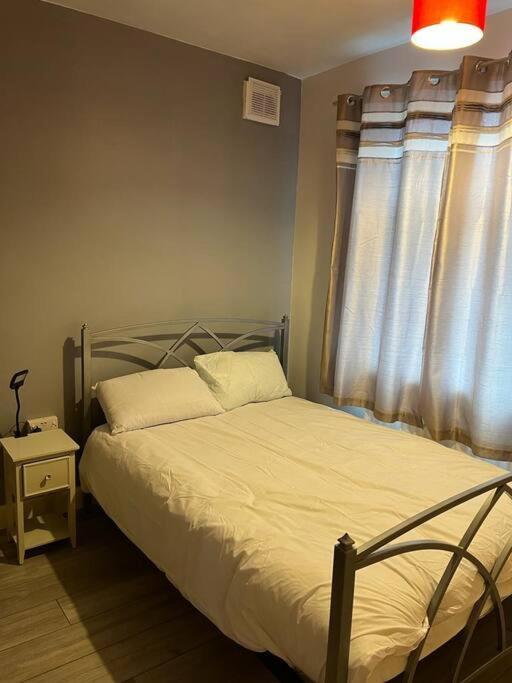 Ovington Grove 2 Fully Equipped Kitchen Free Parking 3 Bedrooms Netflix Newcastle-upon-Tyne Exteriör bild