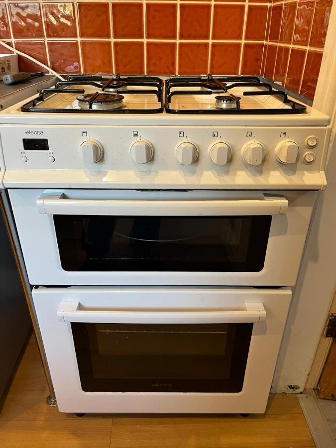 Ovington Grove 2 Fully Equipped Kitchen Free Parking 3 Bedrooms Netflix Newcastle-upon-Tyne Exteriör bild